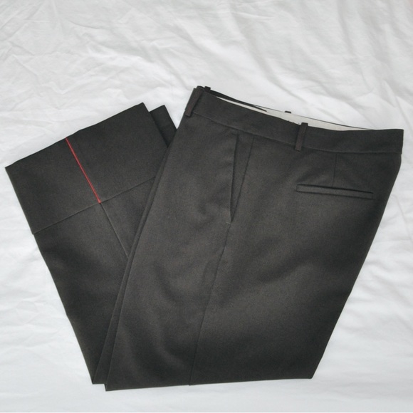 Zara Cropped Straight Leg Trouser in Gray - Picture 3 of 9